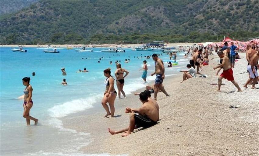 Tatilciler Fethiye'ye akın etti