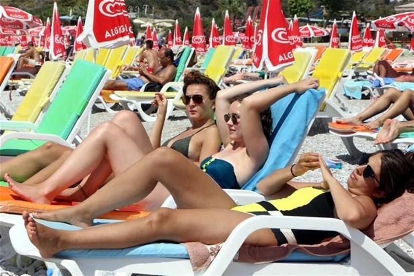 Tatilciler Fethiye'ye akın etti