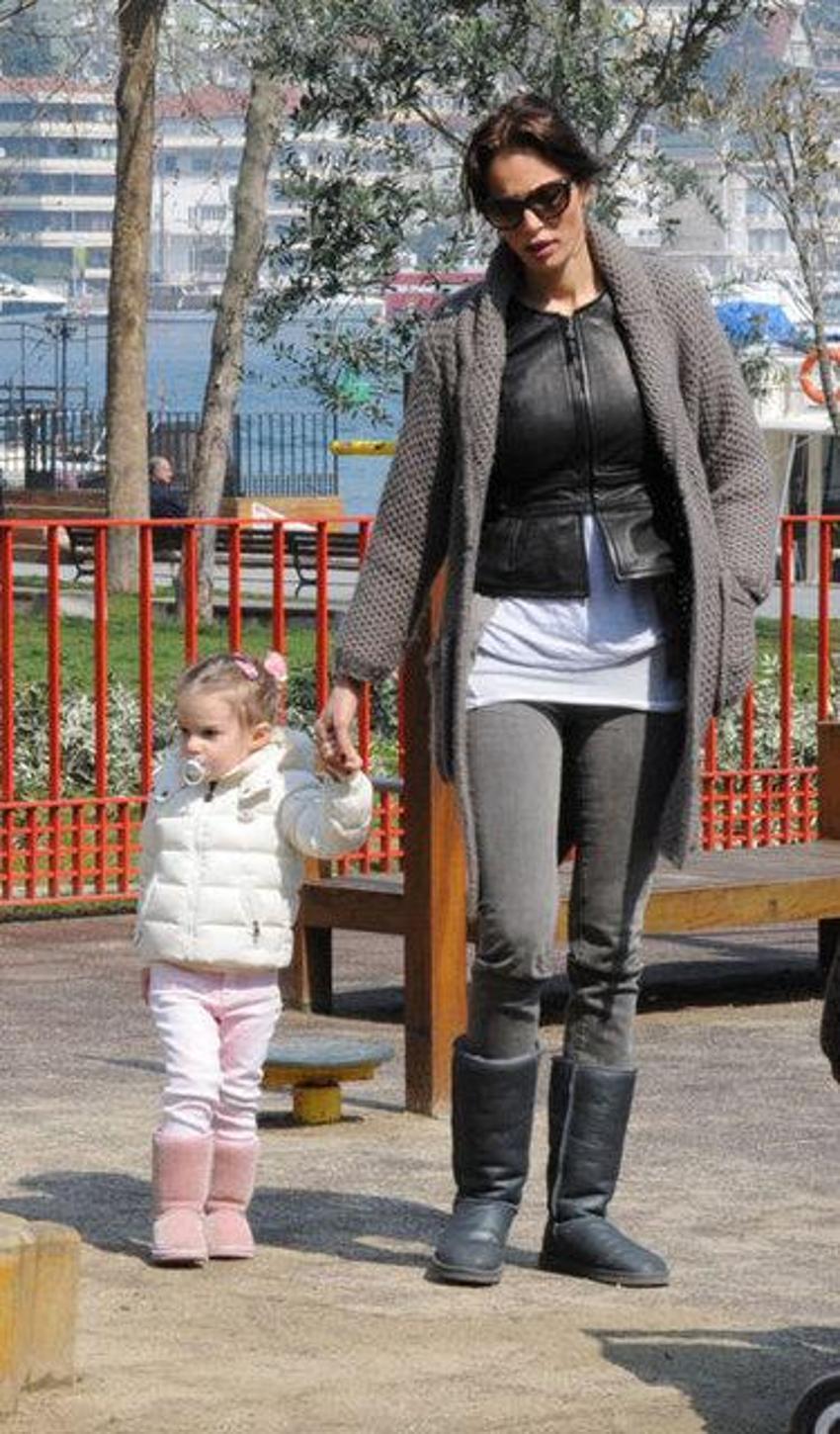 Ünlülerin makyajsız hali şaşırttı