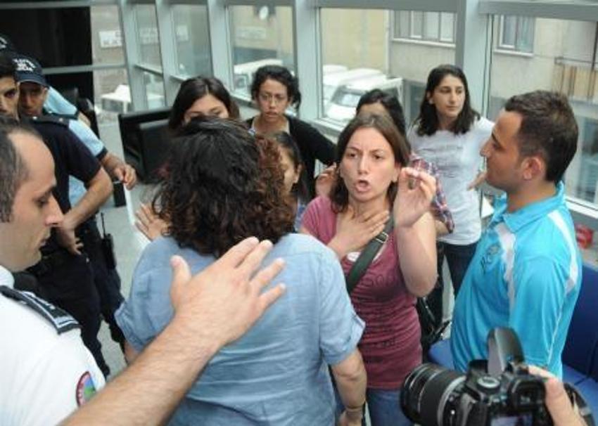 Trabzon'da yumurtalı protesto