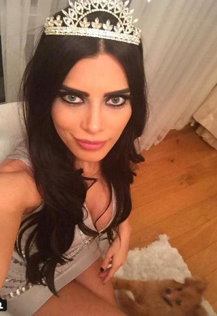 Ceren Hindistan