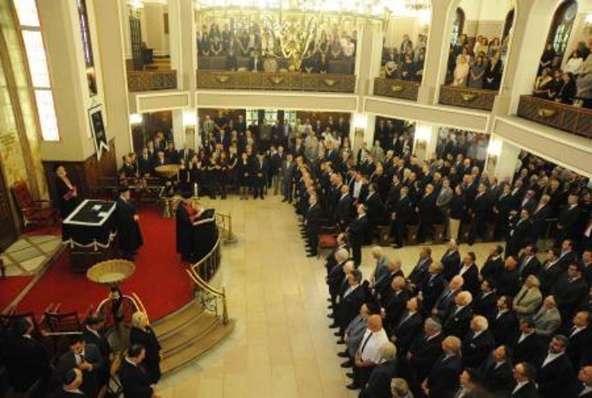 Son yolculuğuna böyle uğurlandı