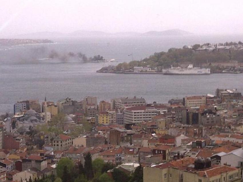Sarayburnu'nda tekne yangını