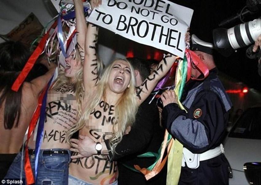 Femen Milano'daki moda haftası'na damgasını vurdu