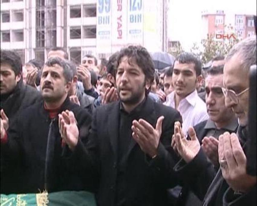 Azer Bülbül son yolculuğuna uğurlandı