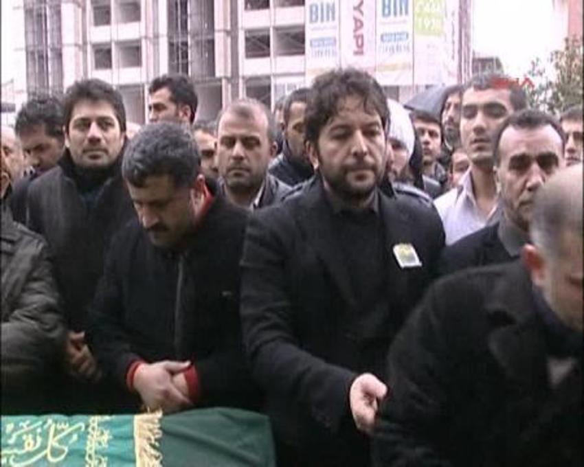 Azer Bülbül son yolculuğuna uğurlandı