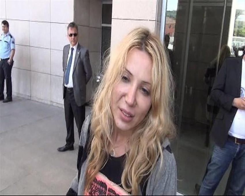 Esra - Ceyda Kardeşler