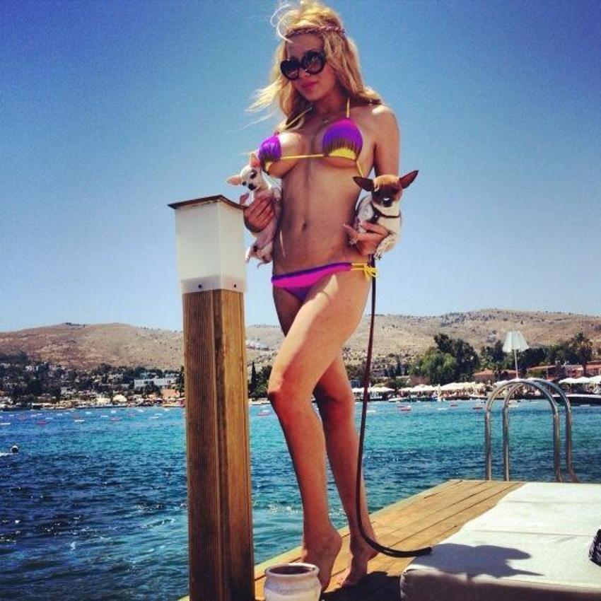 Esra - Ceyda Kardeşler