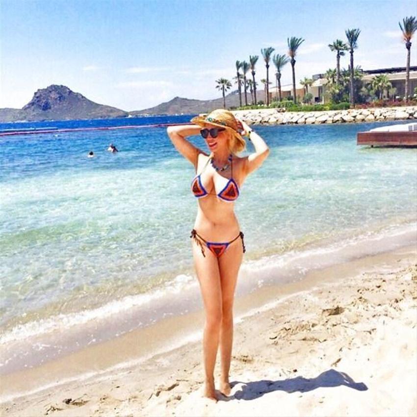 Esra - Ceyda Kardeşler