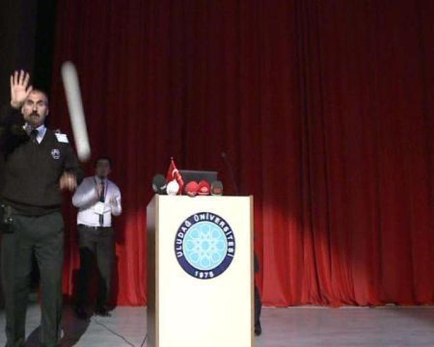IMF Türkiye temsilcisine yumurtalı protesto
