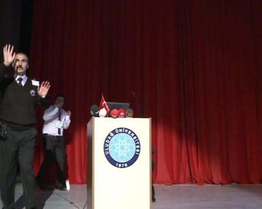 IMF Türkiye temsilcisine yumurtalı protesto