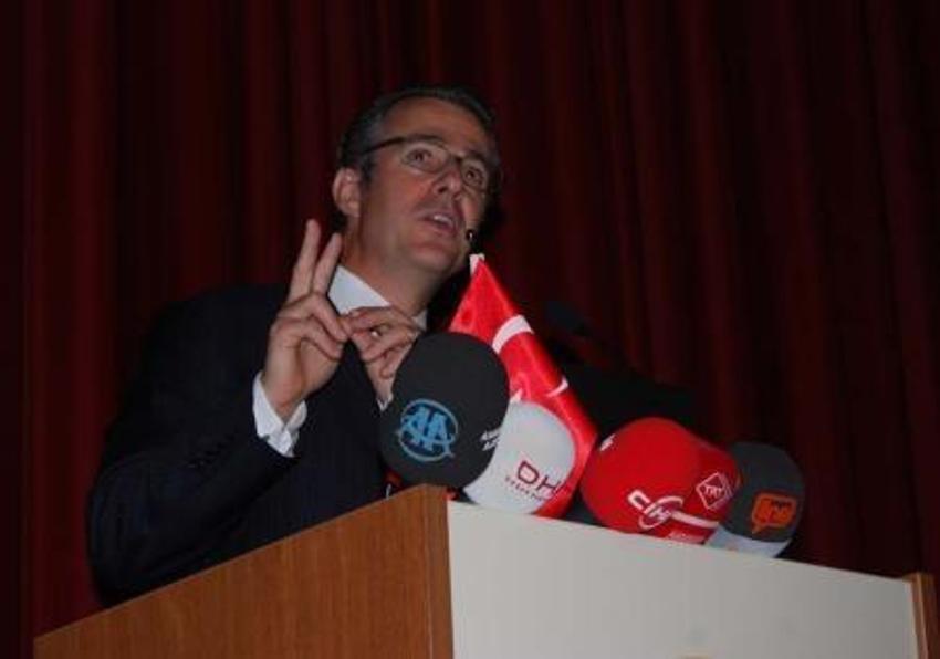 IMF Türkiye temsilcisine yumurtalı protesto