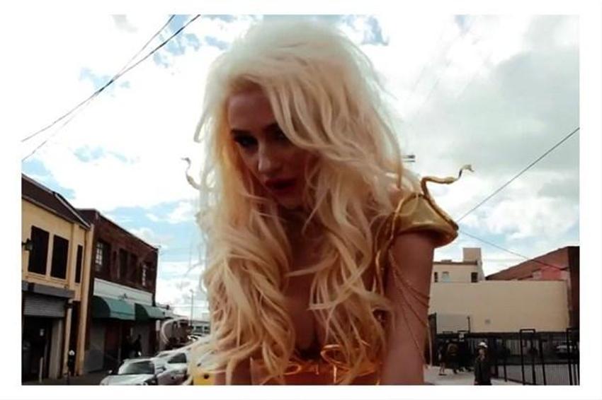 Courtney Stodden- Doug Hutchison
