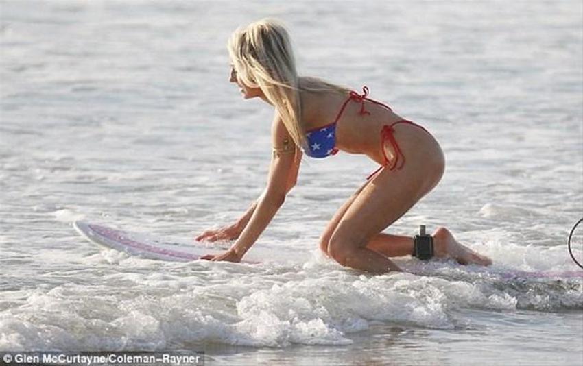 Courtney Stodden- Doug Hutchison