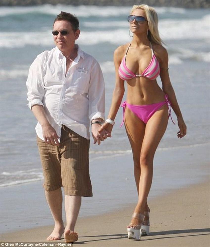 Courtney Stodden- Doug Hutchison