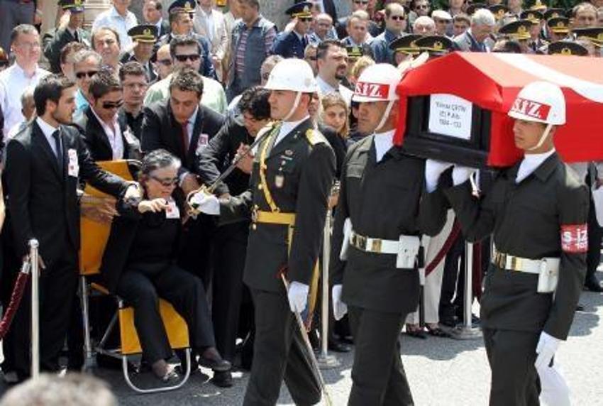 Engin Alan'ın damadı için askeri tören düzenlendi
