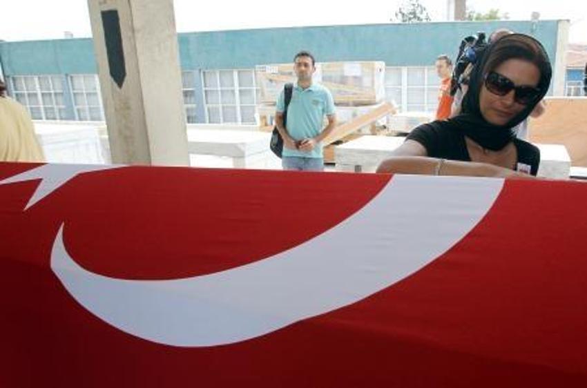 Engin Alan'ın damadı için askeri tören düzenlendi