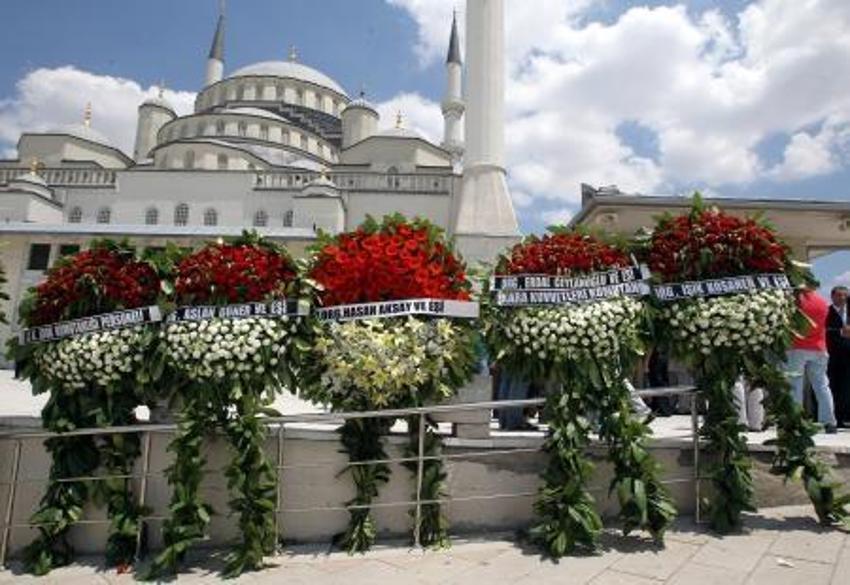 Engin Alan'ın damadı için askeri tören düzenlendi
