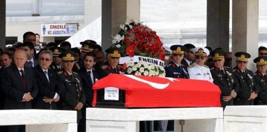 Engin Alan'ın damadı için askeri tören düzenlendi