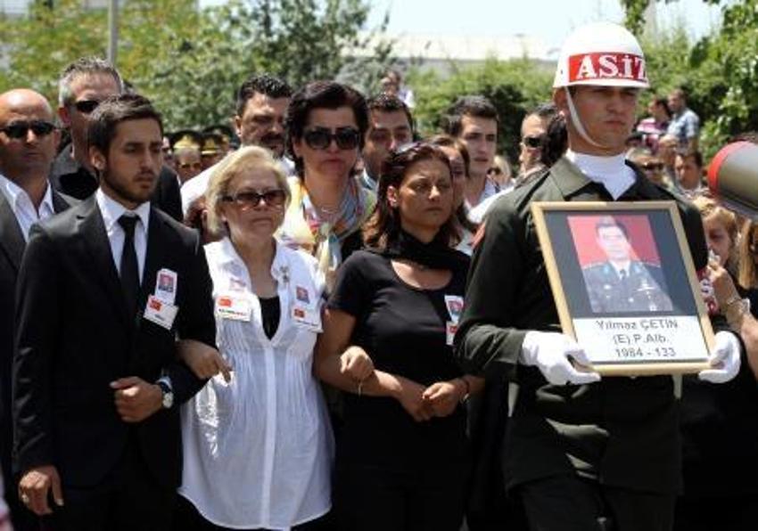 Engin Alan'ın damadı için askeri tören düzenlendi