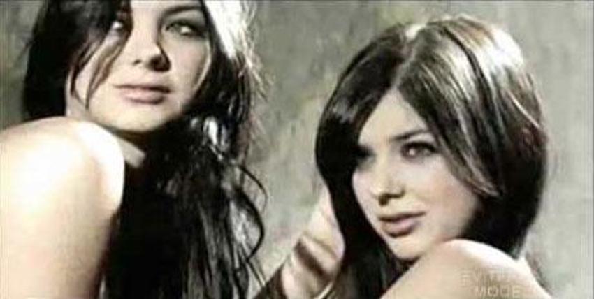 Camila Davalos-Mariana Davalos
