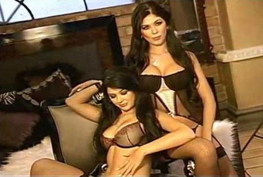 Camila Davalos-Mariana Davalos