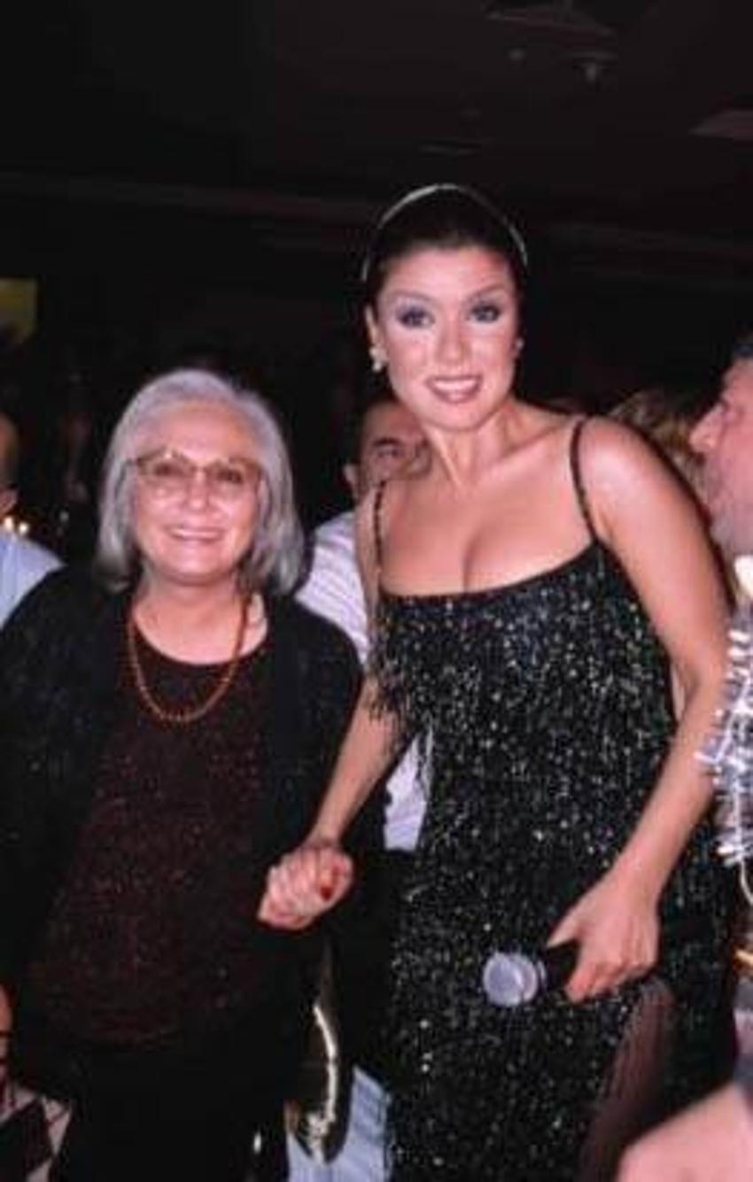 Ünlüler ve anneleri