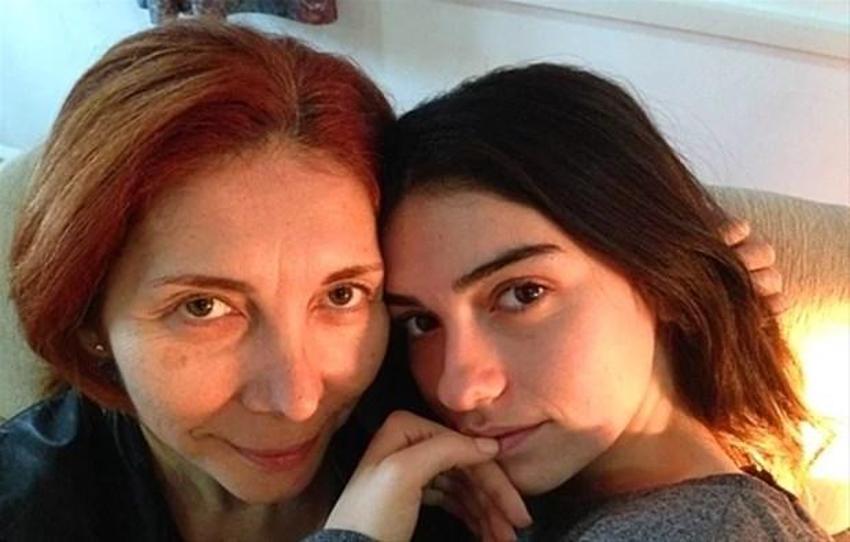 Ünlüler ve anneleri