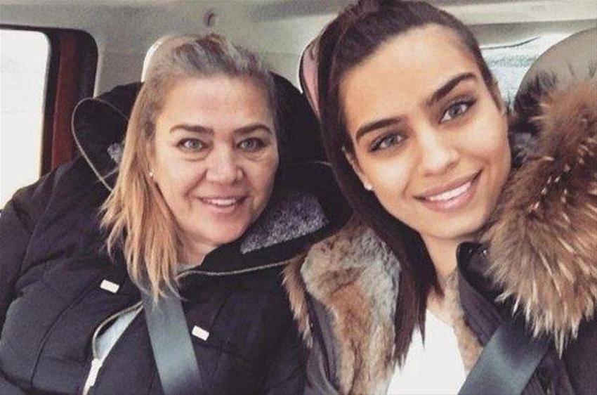 Ünlüler ve anneleri