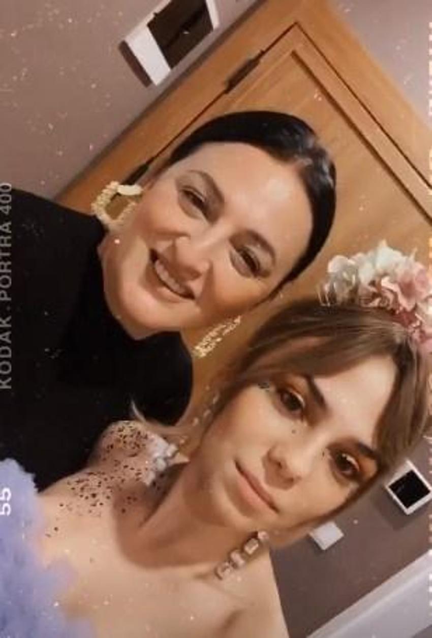 Ünlüler ve anneleri