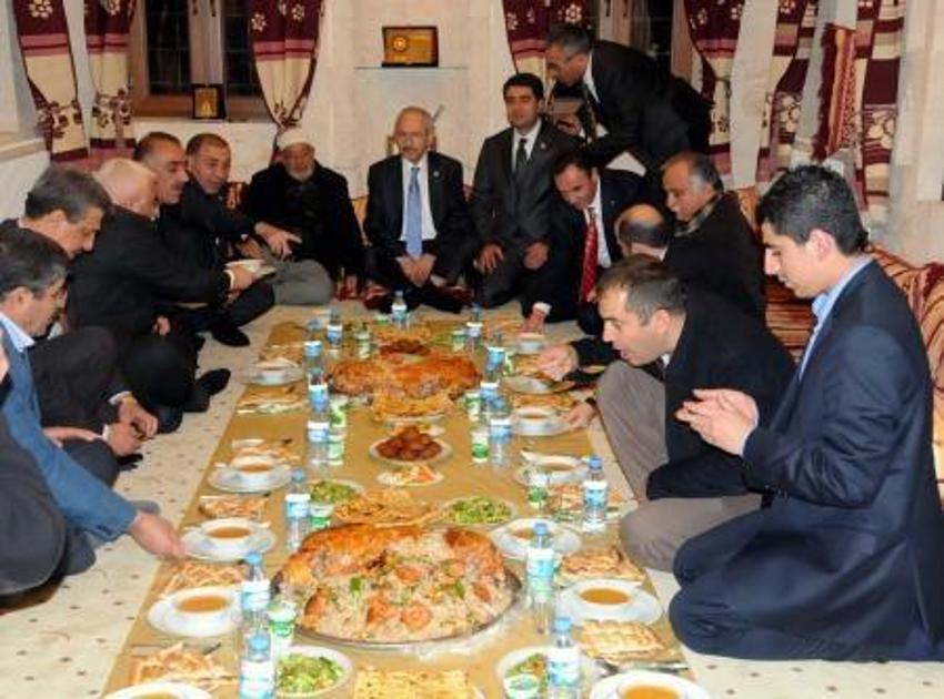 Kılıçdaroğlu'na aşiret sofrası