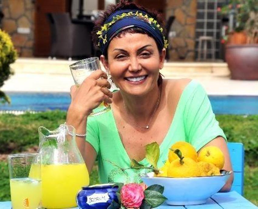 İşte Serap Ezgü'nün köy yaşamı