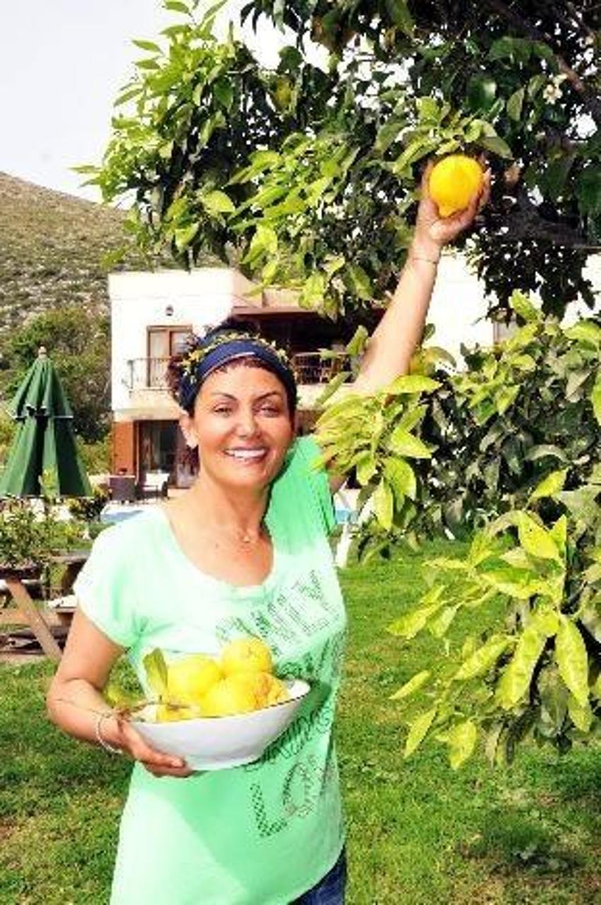 İşte Serap Ezgü'nün köy yaşamı