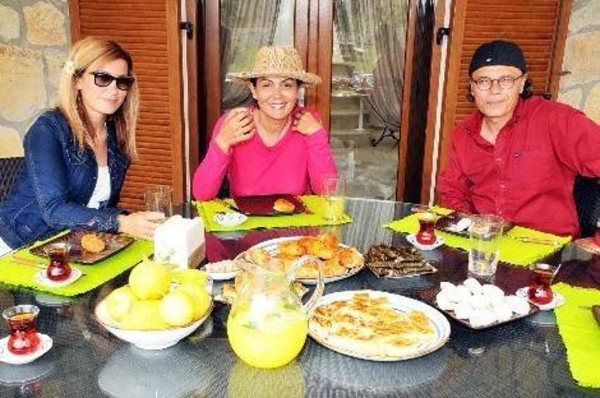 İşte Serap Ezgü'nün köy yaşamı