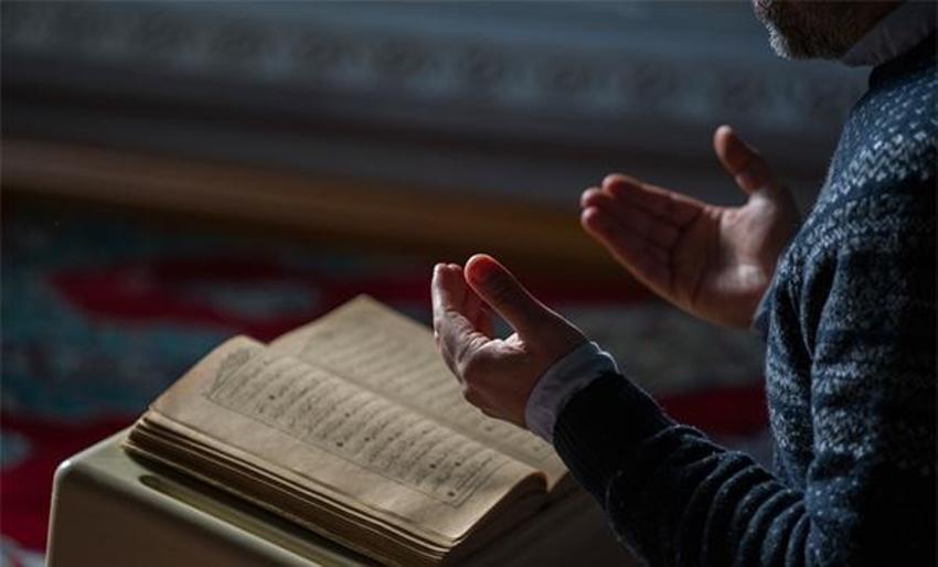 Tesbih namazı ne zaman kılınır? Tesbih namazı nasıl kılınır, kaç rekat, cemaatle kılınır mı? Tesbih namazının fazileti ve kılınışı…