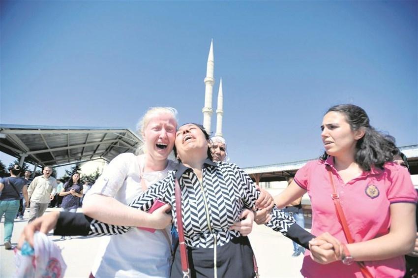 ‘Biz güneşin çocuklarıyız ölüme gülerek gideriz'