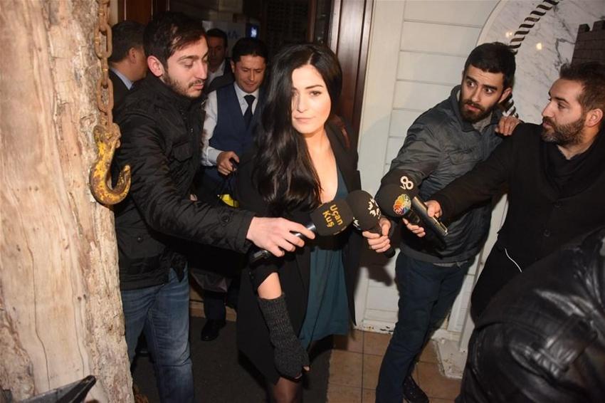 Yeni bir set aşkı mı?