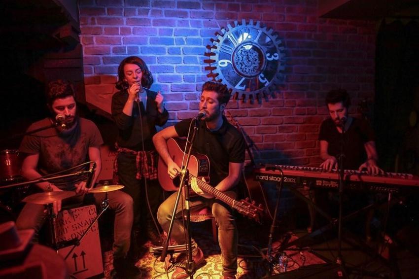 Akustik ziyafet