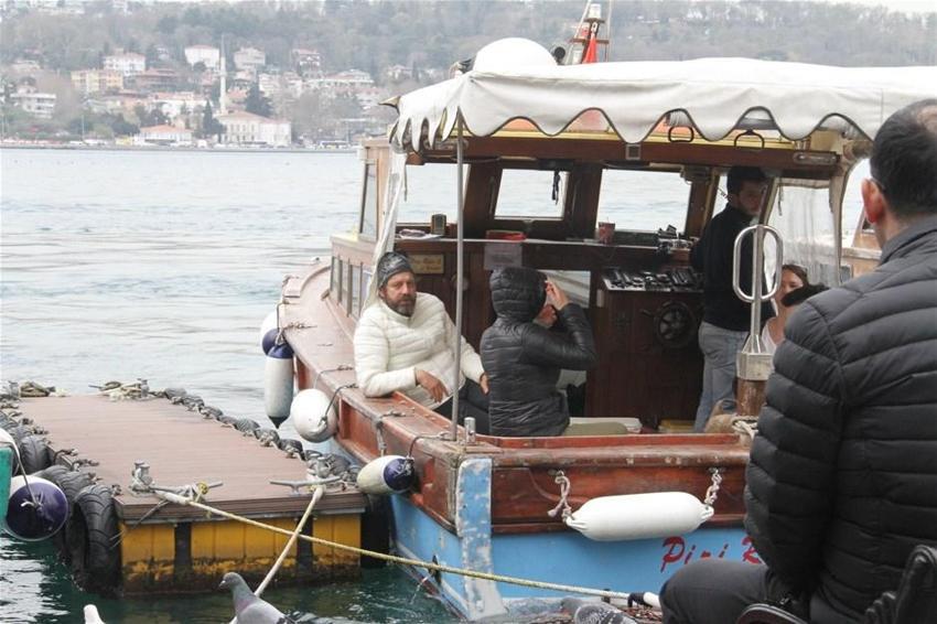 Sandalla yoğurt keyfi