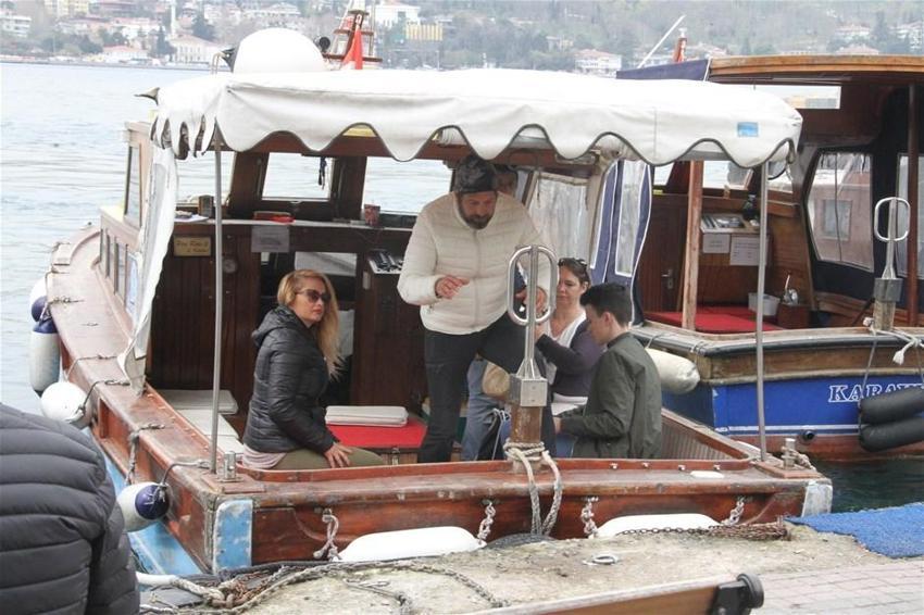 Sandalla yoğurt keyfi