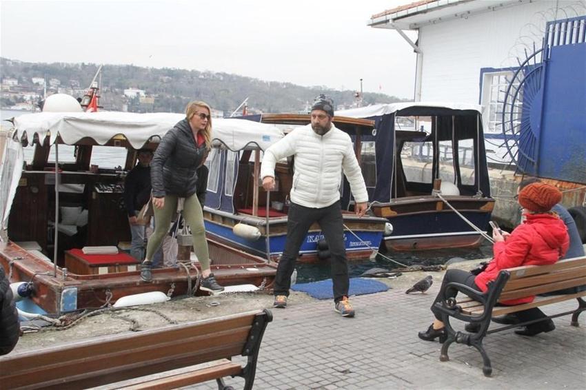 Sandalla yoğurt keyfi