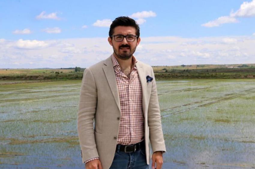 Doktorluğu bırakıp bu işe girdi! Bebeği gibi bakıyor