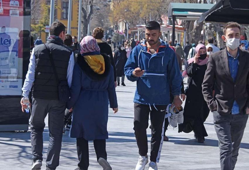 Hafta sonu pazar günü sokağa çıkma yasağı ile ilgili flaş gelişme! Ve belli oldu, önümüzdeki hafta...