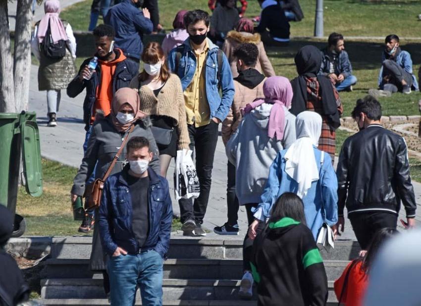 Hafta sonu pazar günü sokağa çıkma yasağı ile ilgili flaş gelişme! Ve belli oldu, önümüzdeki hafta...