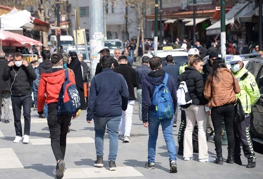 Hafta sonu pazar günü sokağa çıkma yasağı ile ilgili flaş gelişme! Ve belli oldu, önümüzdeki hafta...
