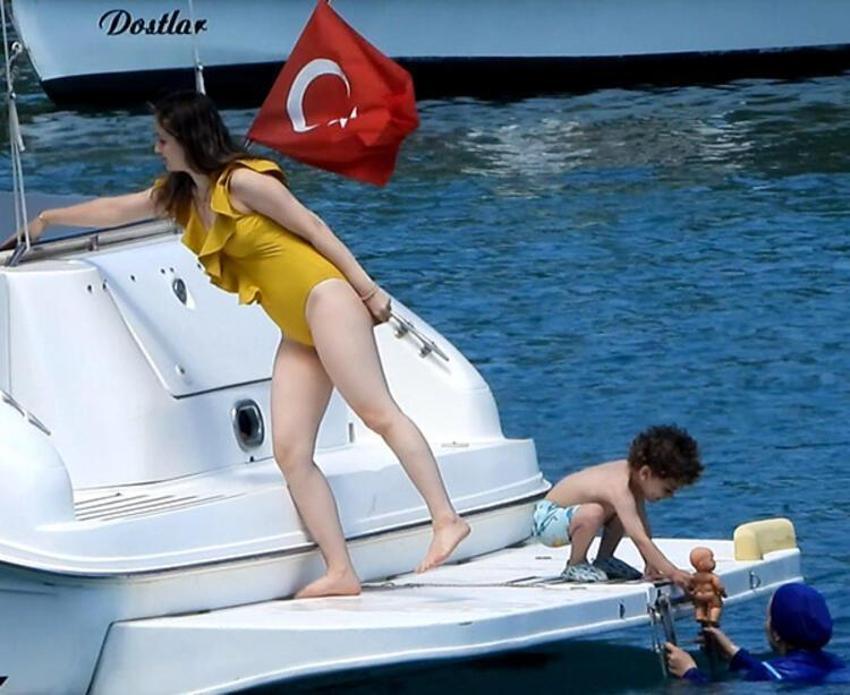 Gökçe Akyıldız sezonu açtı! Bodrum keyfi...