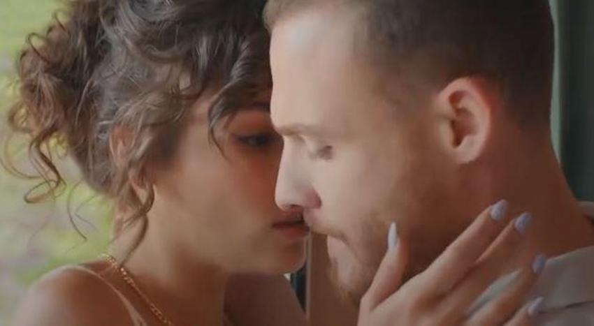 Hande Erçel ve Kerem Bürsin'in öpüşme sahnesi olay oldu!
