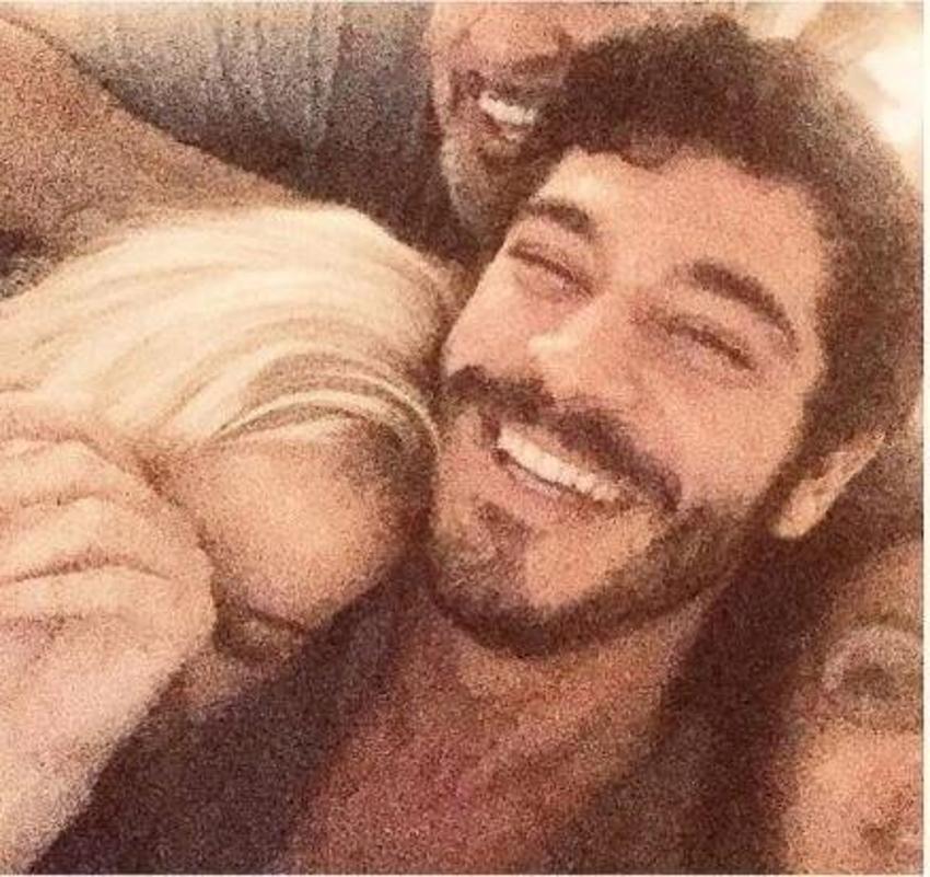 Didem Soydan ve Burak Deniz'den aşk pozu!