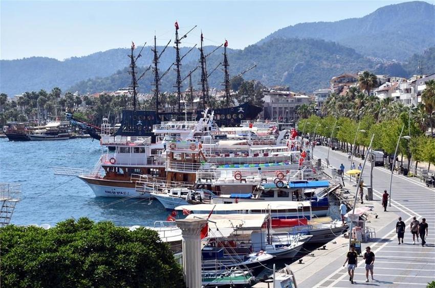 Burası Türkiye! Ve başladı, fiyatlar 90 ile 180 TL arasında...