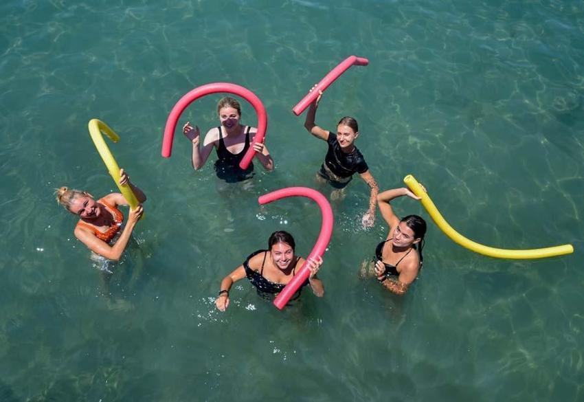 Rus turistler sahillere indi! 'Her şey çok güzel'